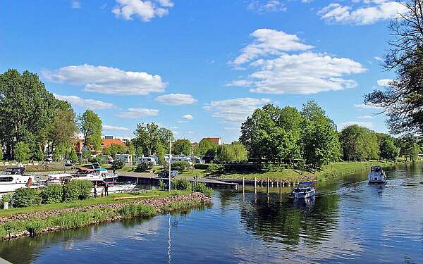 Boote am Hafen