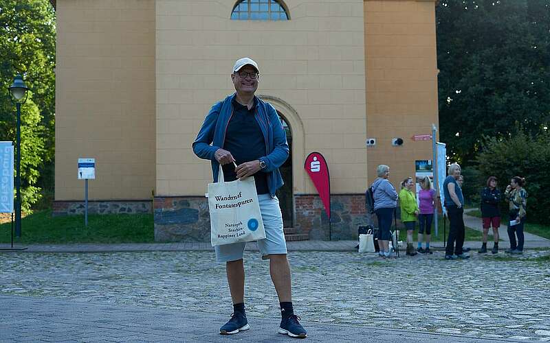 



    
        
                Fontane-Wandermarathon 2023,
            
        
                Foto: Tourismusverband Ruppiner Seenland e.V./Thomas Janowitz
            
    
