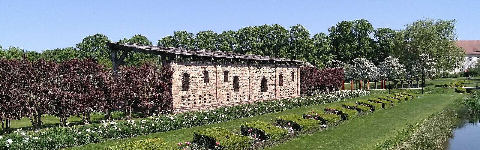 Schlosspark Oranienburg,
            
        
                Foto: Tourismusverband Ruppiner Seenland e.V./Michelle Engel