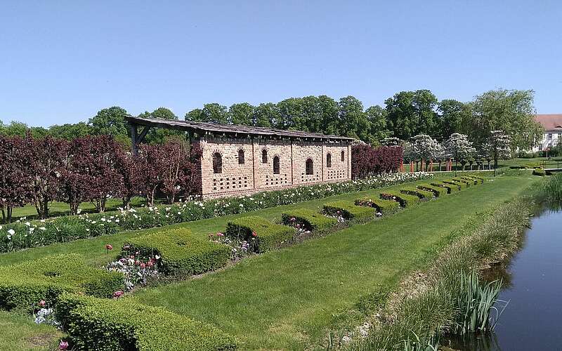 



    
        
                Schlosspark Oranienburg,
            
        
                Foto: Tourismusverband Ruppiner Seenland e.V./Michelle Engel
            
    
