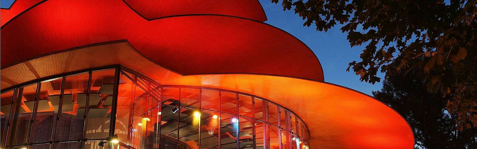 Hans Otto Theater Potsdam,
            
        
                Foto: TMB Tourismus-Marketing Brandenburg GmbH/Steffen Lehmann