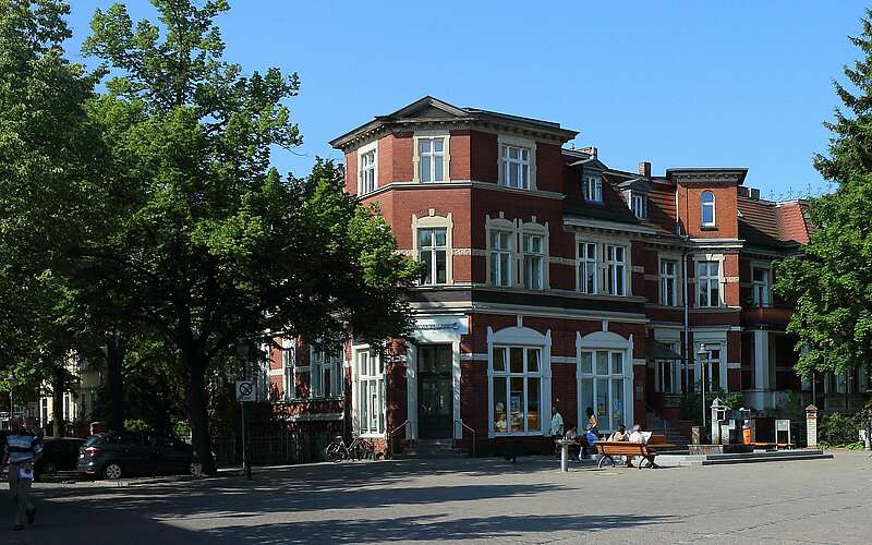 



    
        
                Königs Wusterhausen Brunnenplatz,
            
        
                Foto: Tourismusverband Dahme-Seenland e.V./Kein Urheber bekannt
            
    
