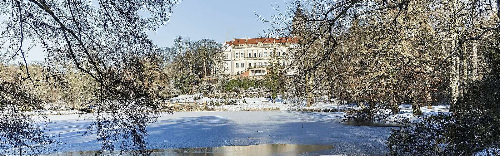 Schloss Wiesenburg im Winter,
        
    

        Foto: TMB Tourismus-Marketing Brandenburg GmbH/Steffen Lehmann