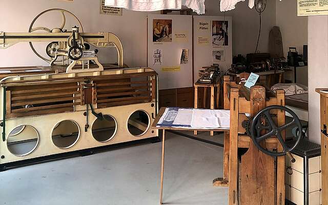 Heimatmuseum Teltow_Hist. Waschtechnik.JPG