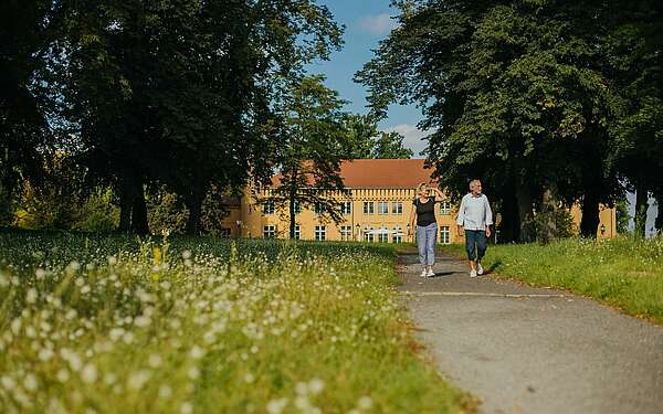 Spaziergang im Schlosspark Petzow